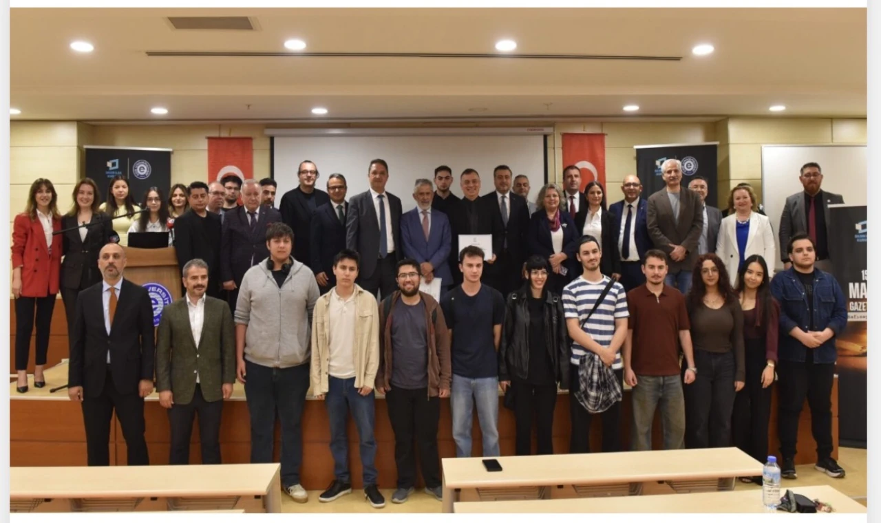 Genç iletişimciler 15 Temmuz ruhunu manşetlere taşıdı