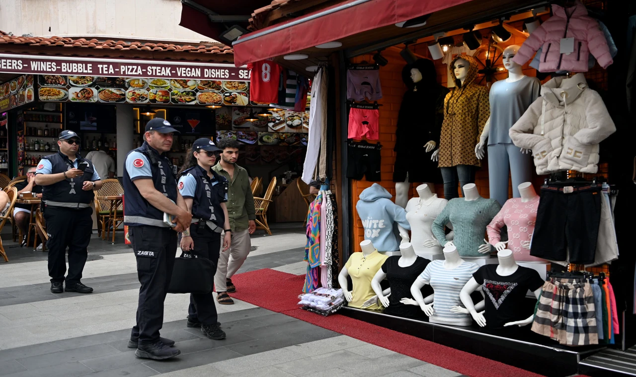 KUŞADASI’NDA ‘SIFIR İŞGALİYEDEN’ TAVİZ YOK