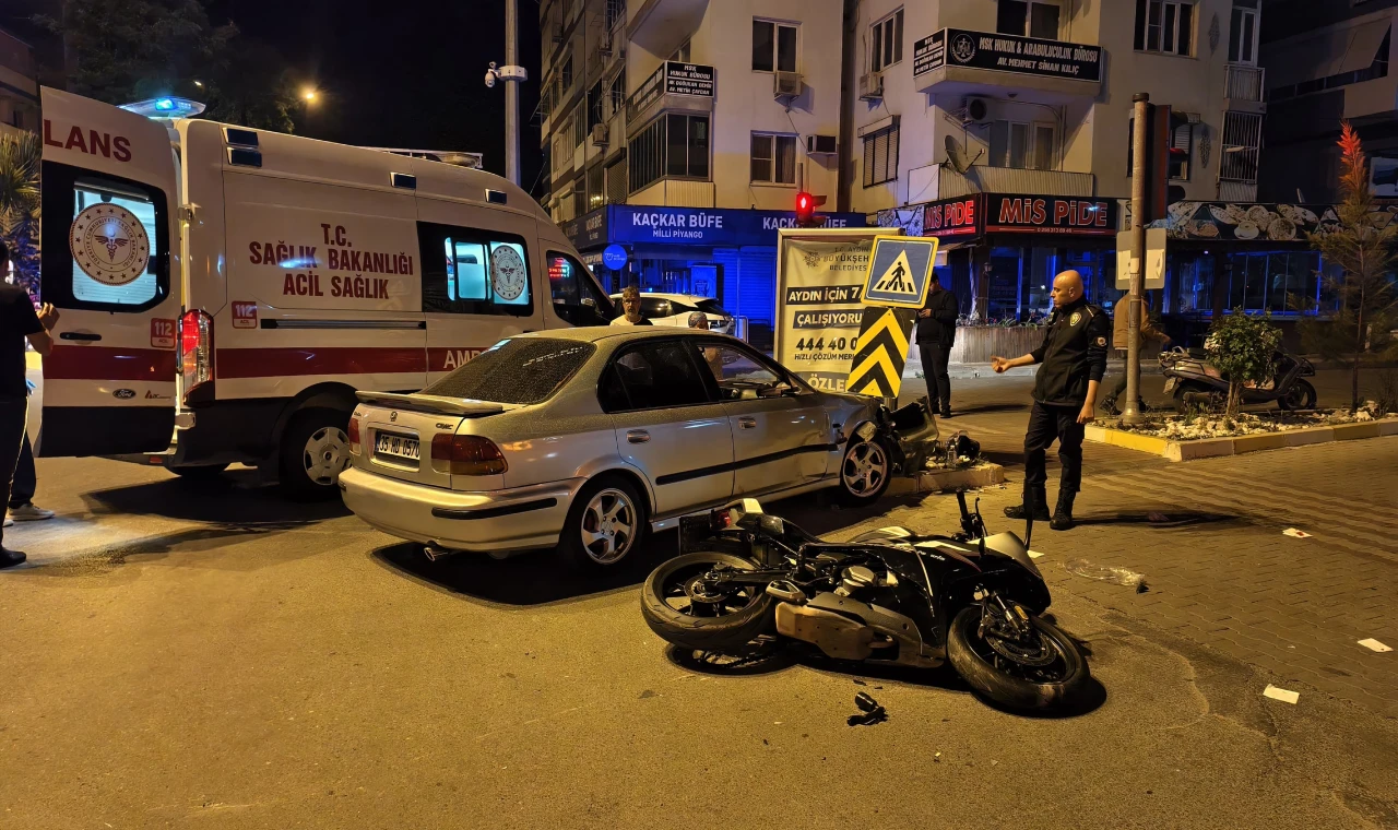 Nazilli’de Kavşakta Korkutan Çarpışma: 2 Kişi Yaralandı