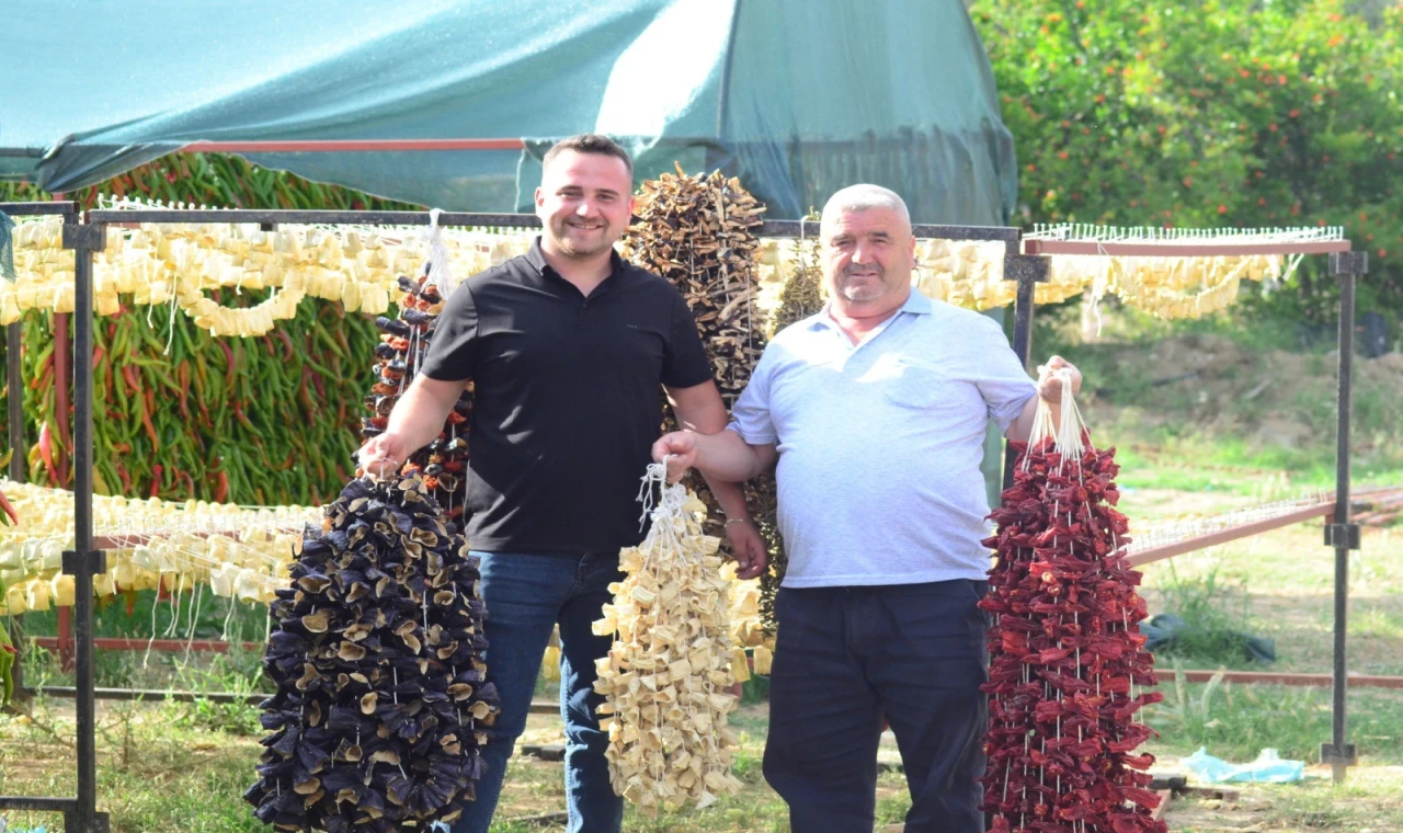 Nazilli’de kurutmalık sebze mesaisi ekonomiye can katıyor