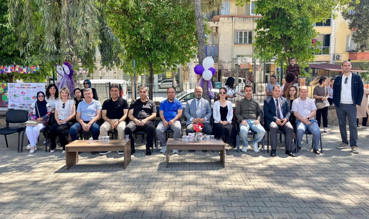 Nazilli’de öğrencilerin hayal gücü sergiye yansıdı