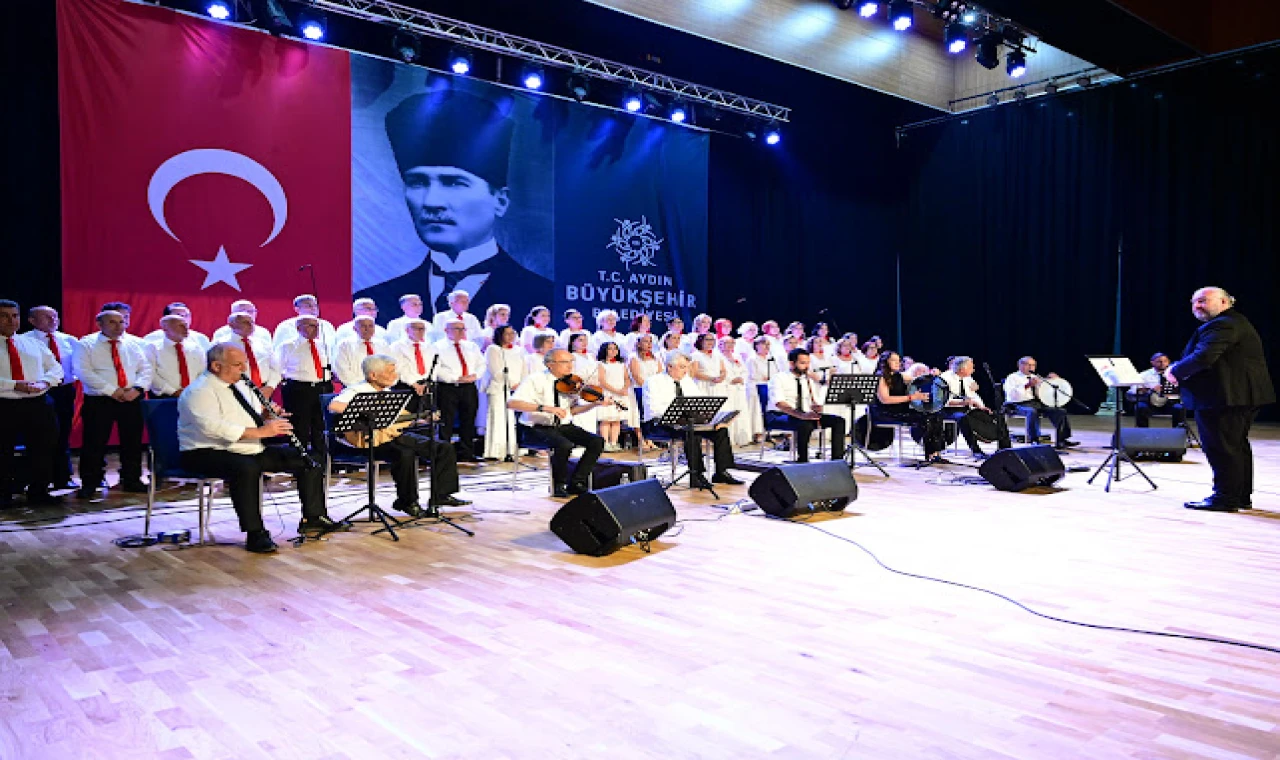 BAŞKAN ÇERÇİOĞLU’NDAN DİDİM’DE YAZA SANAT DOLU MERHABA