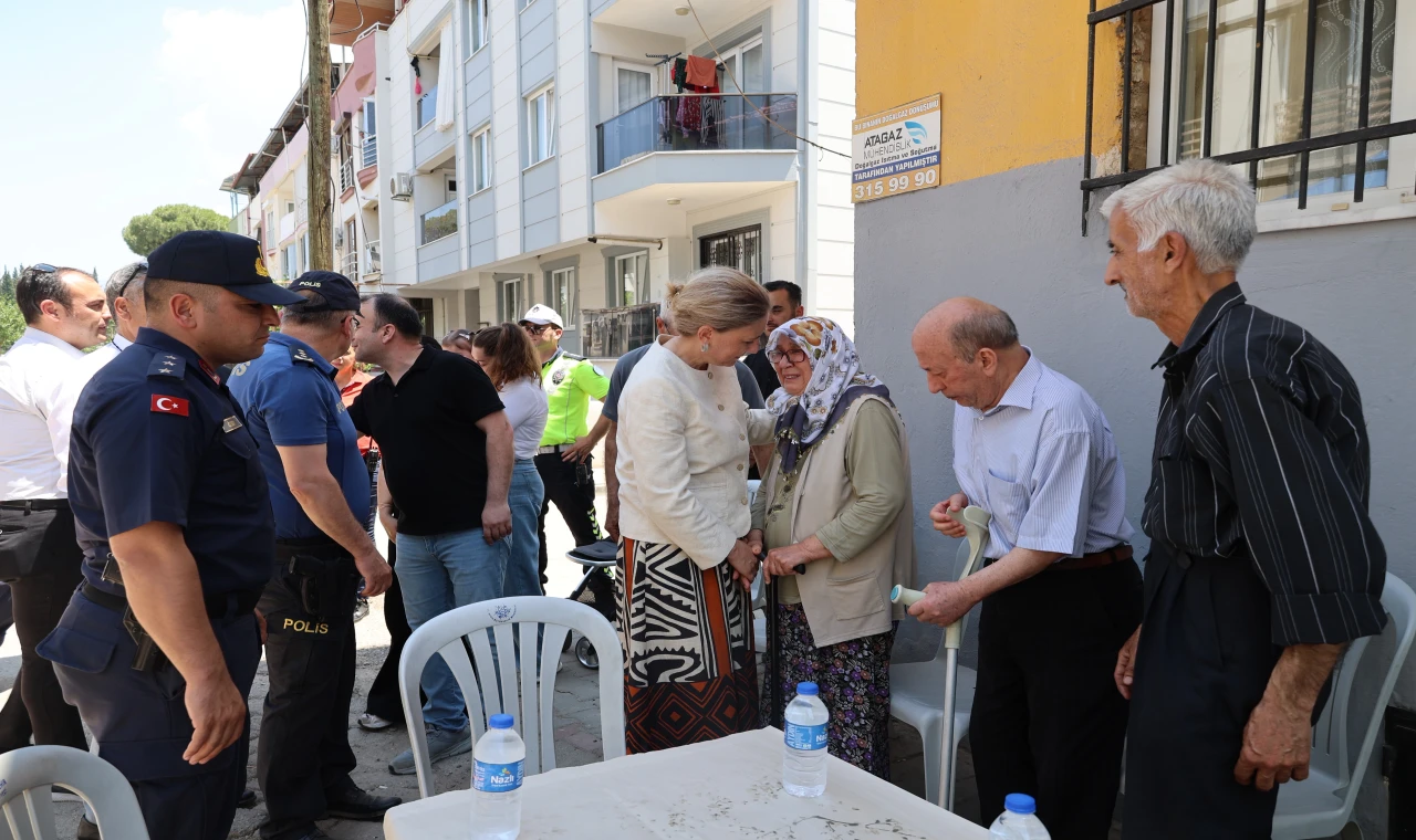 Kaymakam Huriye Küpeli Kan, Şehit Polis Memuru Hıdır Canoluk için düzenlenen hayra katıldı
