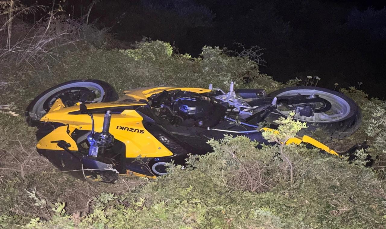 Kuşadası’nda motosiklet kazası: 1’i ağır 2 yaralı