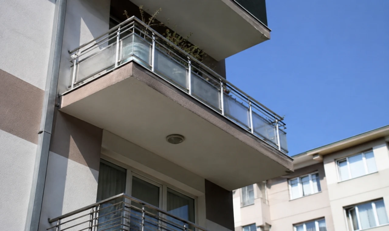 Nazilli’de Korkutan Olay: 2 Yaşındaki Çocuk Balkondan Düştü