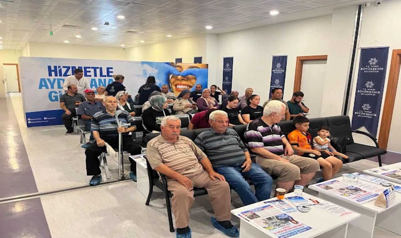 BAŞKAN ÇERÇİOĞLU SAĞLIK HİZMETLERİNİ HER GÜN YÜZLERCE VATANDAŞA ULAŞTIRIYOR