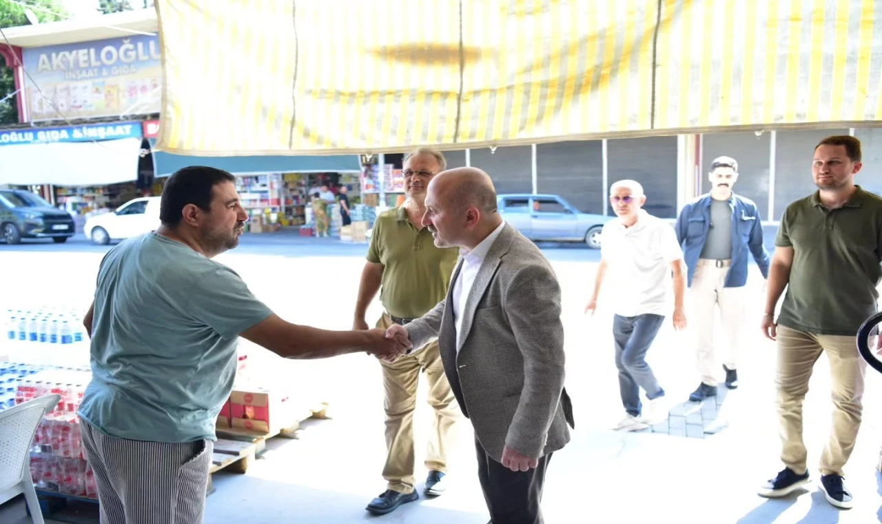 Vali Varol, Toptan Gıdacılar Çarşısı’nda esnaf ve vatandaşlarla buluştu