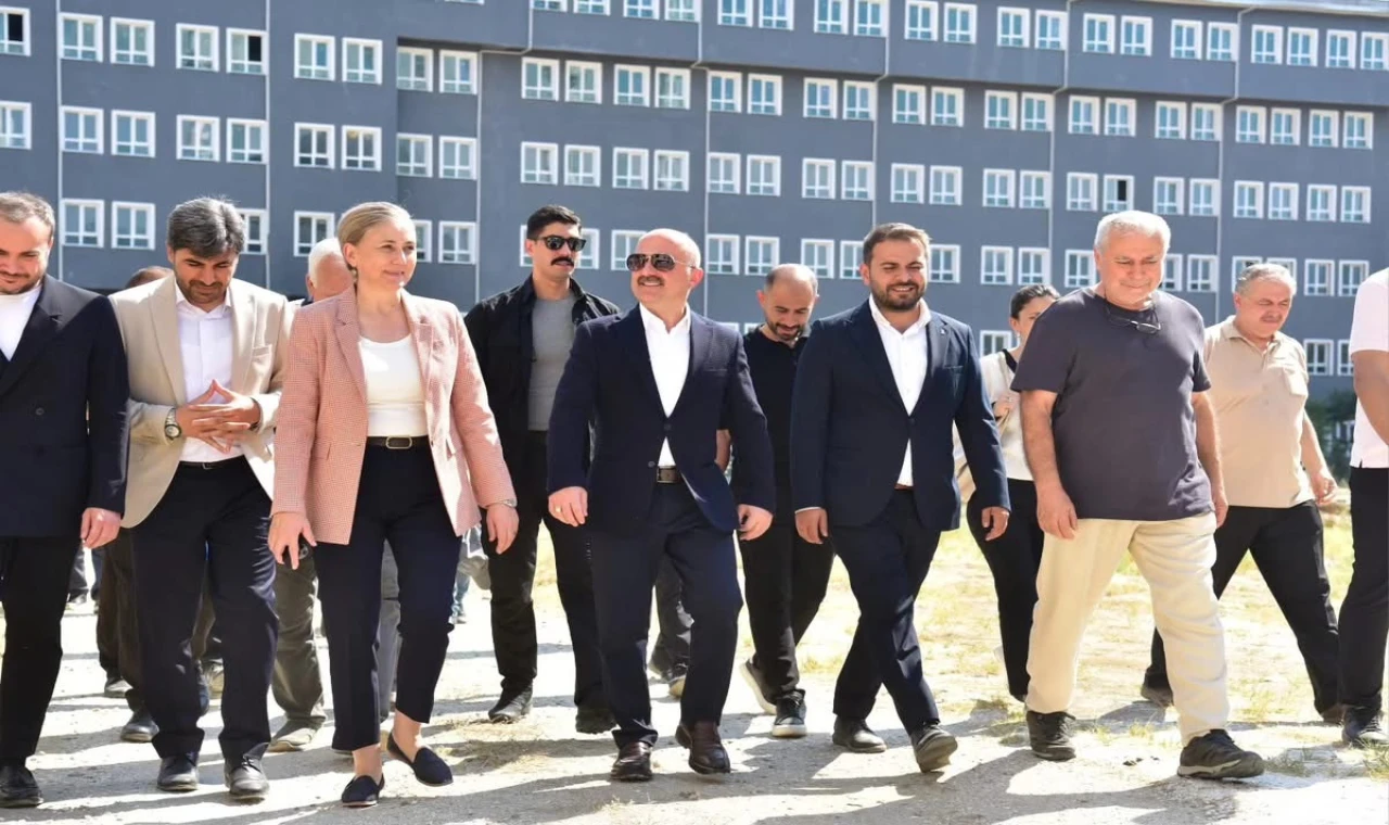 Vali Varol’dan Nazilli Külliye Camisi’ne Ziyaret