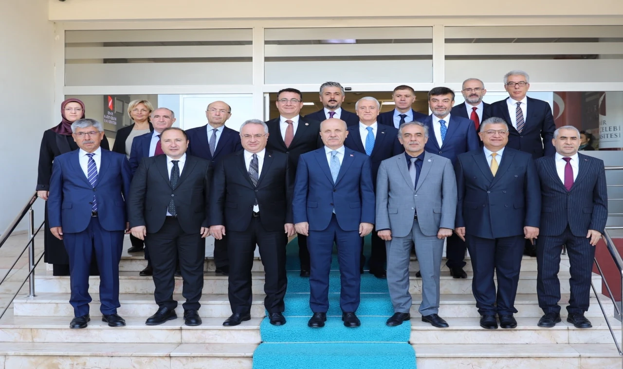 YÖK Başkanı Özvar'dan İzmir'de Terörsüz Türkiye mesajı