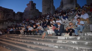 Apollon Tapınağında Yıllar Sonra Türk Esintisi