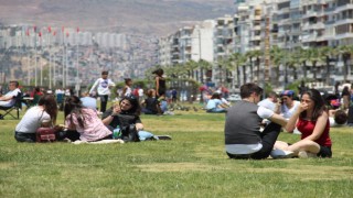 Kısıtlamasız Cumartesi'de Kordonboyu Yoğunluğu