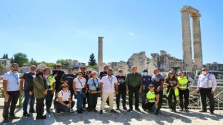 Didim'den Motosiklet Tutkunları Geçti