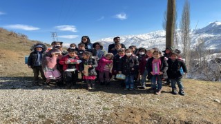 Kuşadası'ndan Siirt ve Bitlis’teki öğrencilere yürekleri ısıtan davranış