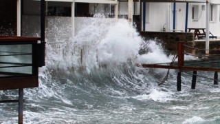 Meteoroloji uyardı: Ege Denizinde fırtına