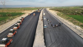 Aydın-Denizli Otoyolunda çalışmalar aralıksız sürüyor