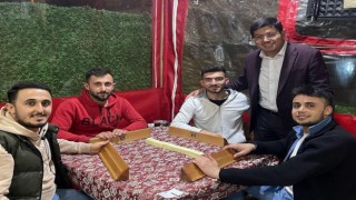 Başkan Özcan İlk iftar sonrası vatandaşlarla buluştu