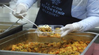 Büyükşehir Belediyesi vatandaşları iftar sofralarında buluşturacak