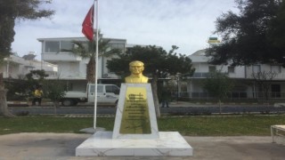 Didim'de her siteye Atatürk büstü 