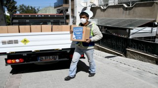 Kuşadası Belediyesi’den Ramazan Yardımı 