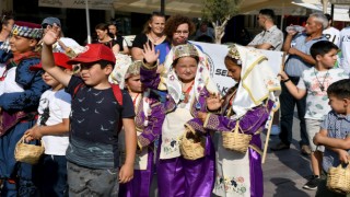 Kuşadası’nda Kiraz Şenliği Başladı