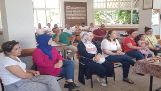 Şoför eşlerine “En iyi narkotik polis anne” projesi anlatıldı