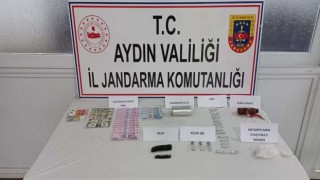 Didim Jandarması uyuşturucu tacirlerini suçüstü yakaladı