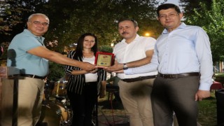 100. Yıl coşkusu esnafa destek ile başladı