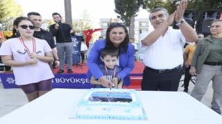 Aydın Büyükşehir Belediyesi otizmli çocukların yanında