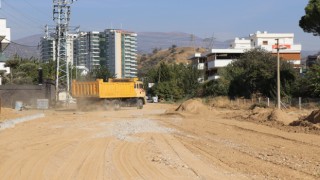 İsabeyli Mahallesinde yol yapım çalışmaları sürüyor