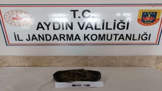 Jandarma uyuşturucu tacirlerine geçit vermiyor