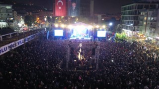 Aydınlılar Melike Şahin konserine akın etti 