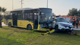 Halk otobüsü ile otomobil çarpıştı: 1 ölü, 4 yaralı