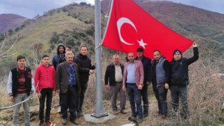 Şanlı Türk Bayrağımız Haydarlı semalarında