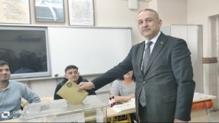 Ak Partili Abak oyunu eşiyle birlikte kullandı 