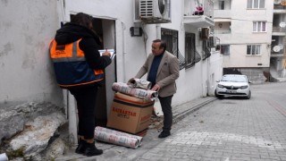 Kuşadası Belediyesi’nden soba yardımı