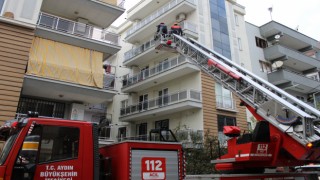 Alkolün dozunu kaçırınca, balkonda sızdı