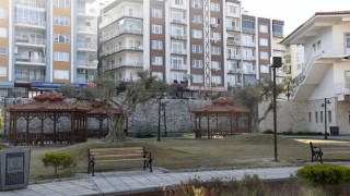 Kuşadası'nda parklar kamera ile donatıldı 