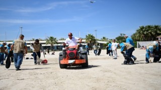 Kuşadası halk plajlarına 'bayram' dokunuşu