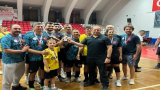 Aydın İl Sağlık Müdürlüğü voleybol turnuvasında 3'üncü oldu