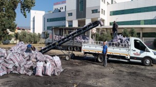 Nazilli'de ihtiyaç sahibi aileler için kömür yardımı sürüyor