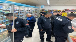 BOZDOĞAN BELEDİYESİ ZABITA EKİPLERİNDEN MARKET DENETİMİ