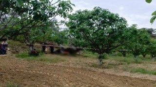 Devrilen traktörün altında kalan adam hayatını kaybetti