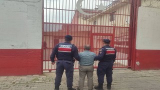 Efeler’de 11 yıl hapis cezası ile aranan şahıs yakalandı