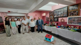 Gazi Mustafa Kemal Ortaokulu’nda Sanat Dolu Sergi Açılışı