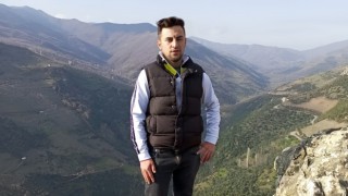 Köşklü genç, evinde ölü bulundu