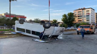 Nazilli'de İşçi Servisiyle Minibüs Çarpıştı: 3 Kişi Yaralandı