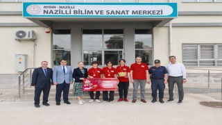 Nazilli'nin Gururu “WOBBLY TABLE” Takımına Protokolden Ziyaret