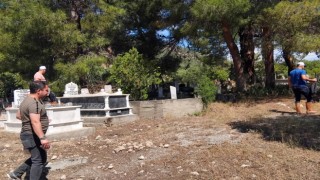 Bozdoğan Belediyesi’nden mezarlıklara bakım