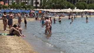 Sahilde ‘bayram’ yoğunluğu