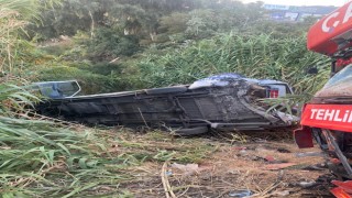 Akaryakıt tankeri ile minibüs çarpıştı: 4 yaralı